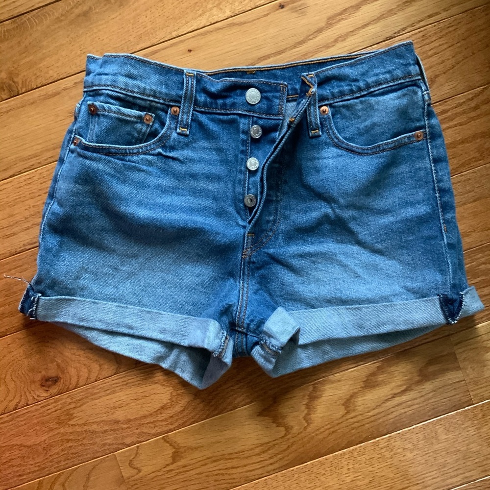 Gently worn blue jean denim shorts. Size w29